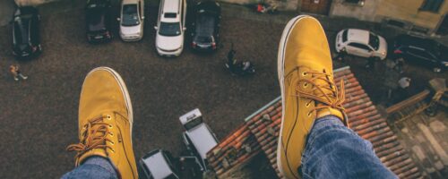 דברים שרואים מכאן לא רואים משם